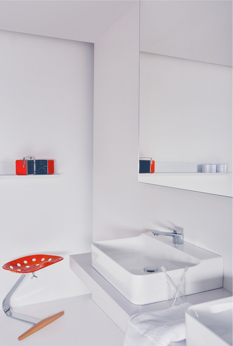 Ideal Standard CONCA composizione bagno: lavabo d'appoggio L.60 P.45 cm,  colore bianco, miscelatore monocomando con scarico, finitura cromo, mobile  sottolavabo L.120 cm, finitura legno chiaro, specchio rotondo Ø80 CONCA02